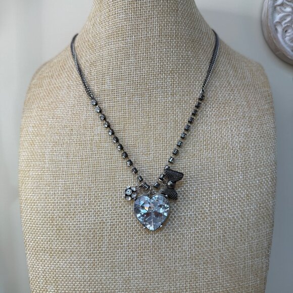 Betsey Johnson Rare Crystal Heart Pendant Necklace W/ Bow & Flower Charm - Picture 4 of 11